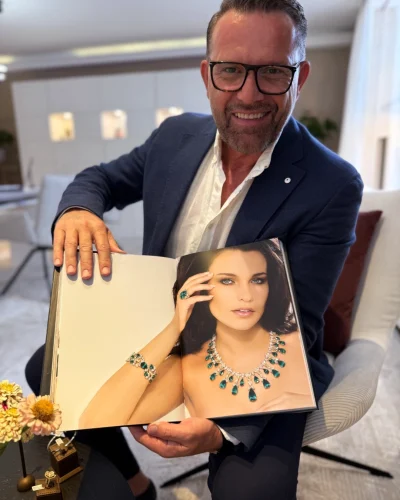 schmuck-persoenliche-geschichten-ausgezeichneter-fachkraft-betrieb-2026-markis-juwelier-005