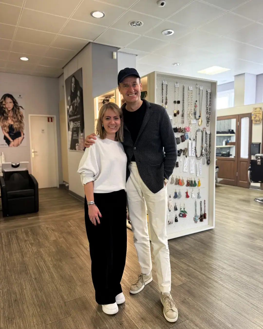 friseur-fachkraft-betrieb-la-coiffe-001