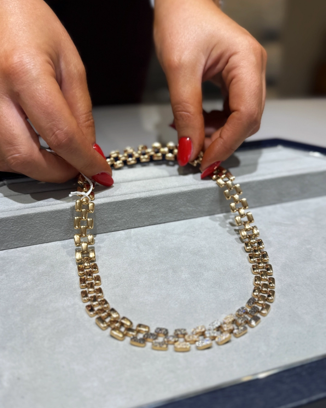schmuck-persoenliche-geschichten-ausgezeichneter-fachkraft-betrieb-2026-markis-juwelier-002